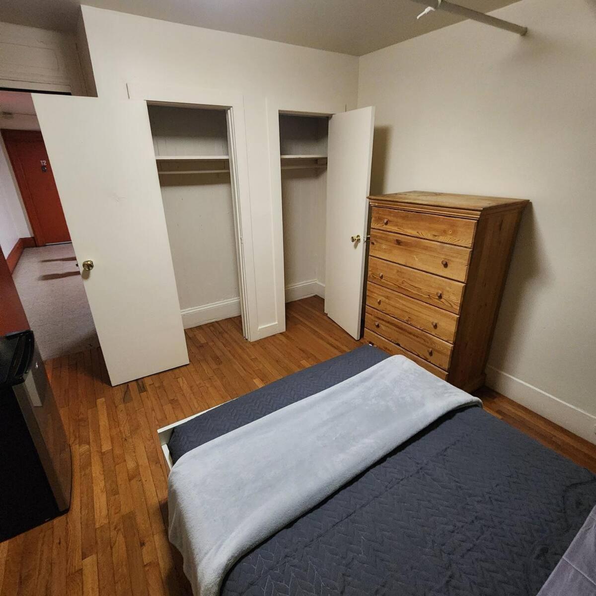 New York City Guest House 2 ภายนอก รูปภาพ
