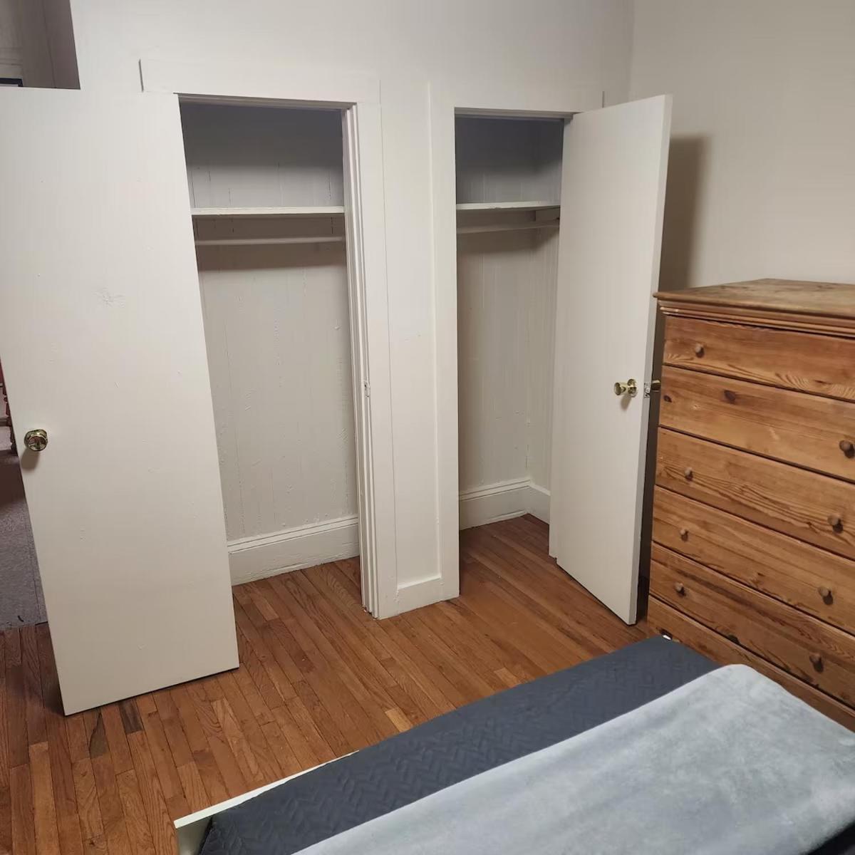 New York City Guest House 2 ภายนอก รูปภาพ